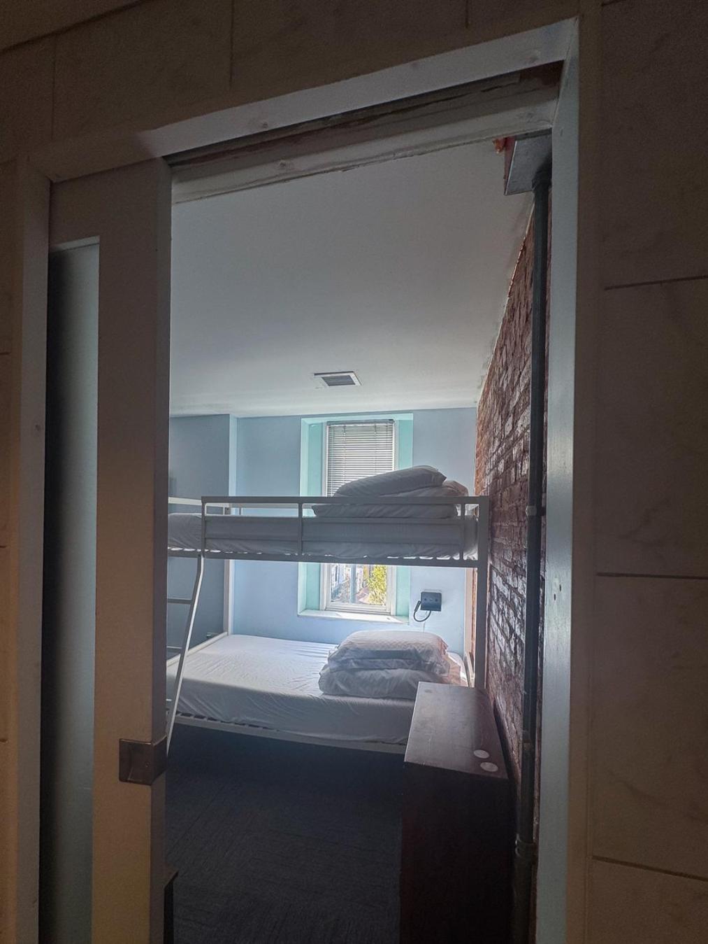 וושינגטון U Street Capsule Hostel מראה חיצוני תמונה